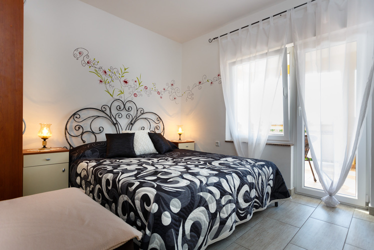 Studio Apartment 4